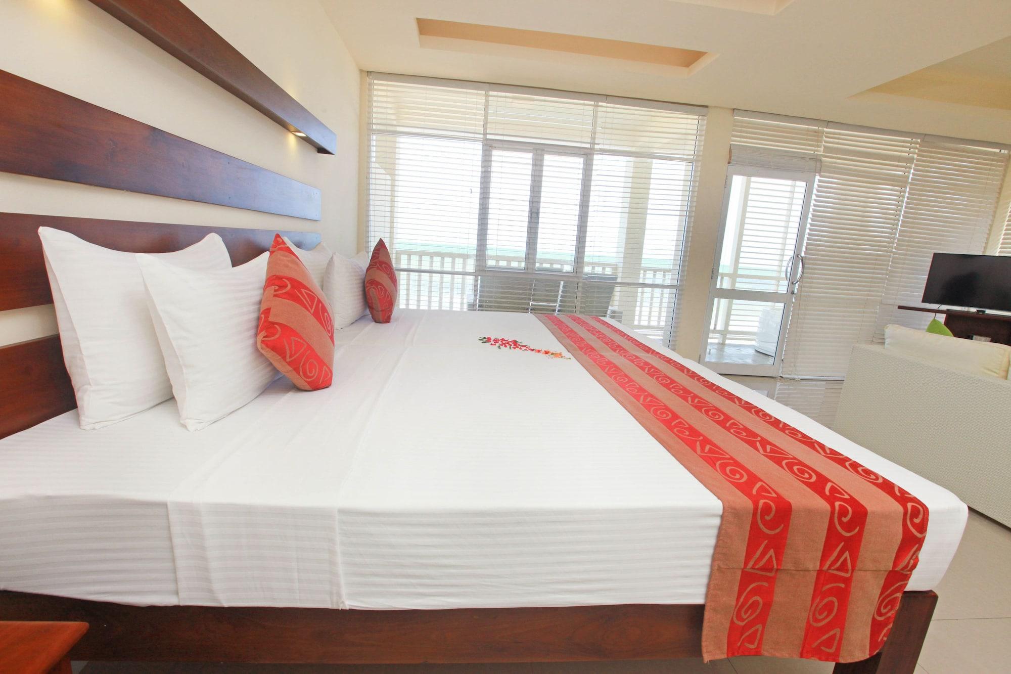 Beacon Beach Hotel Негомбо Екстериор снимка