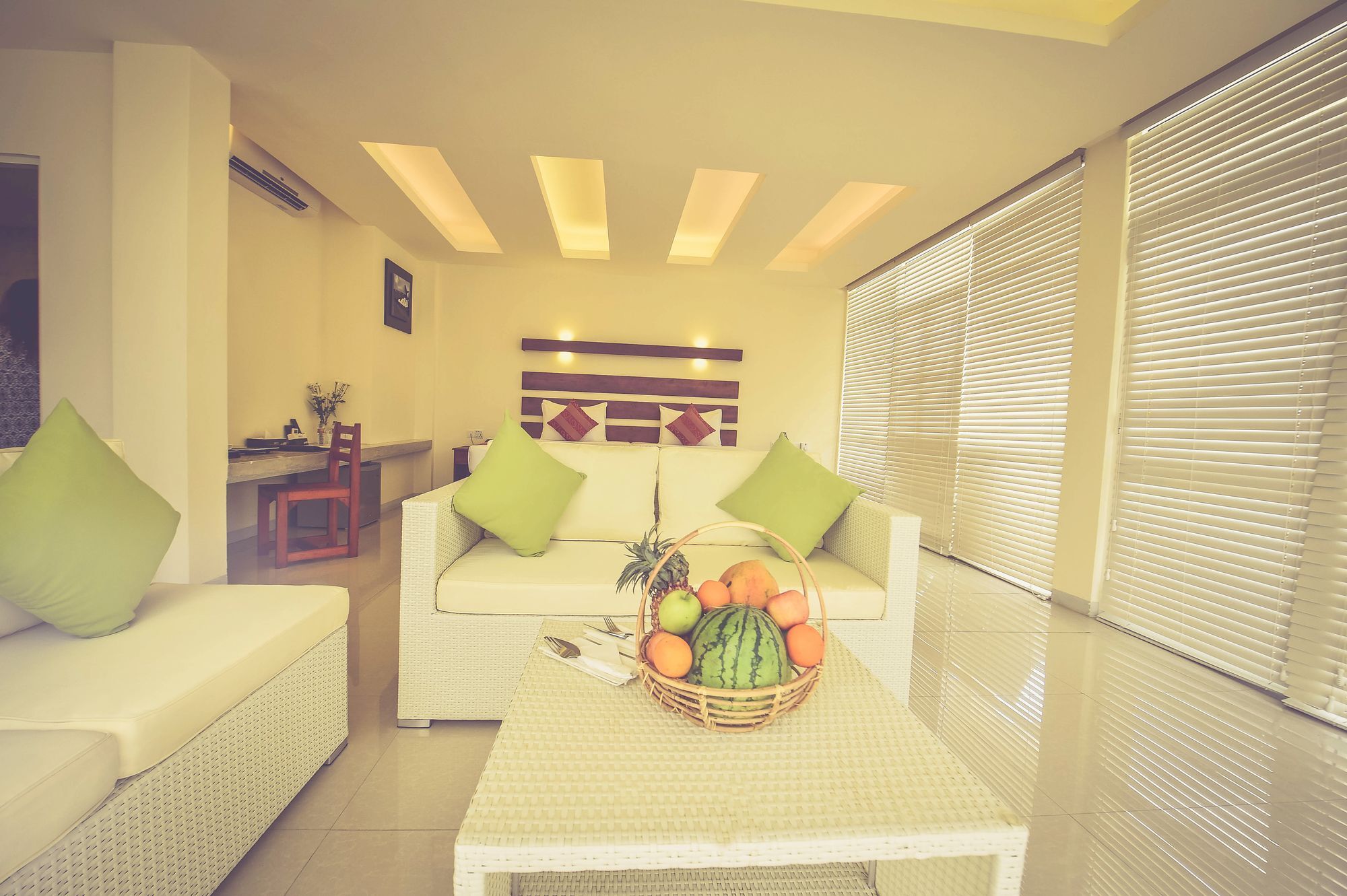 Beacon Beach Hotel Негомбо Екстериор снимка