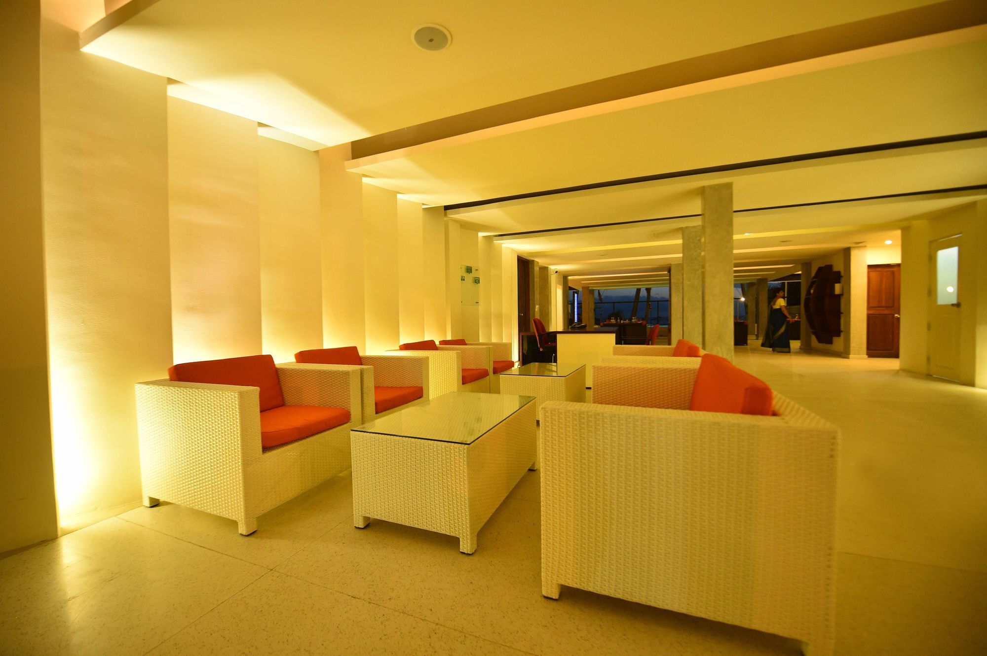 Beacon Beach Hotel Негомбо Екстериор снимка